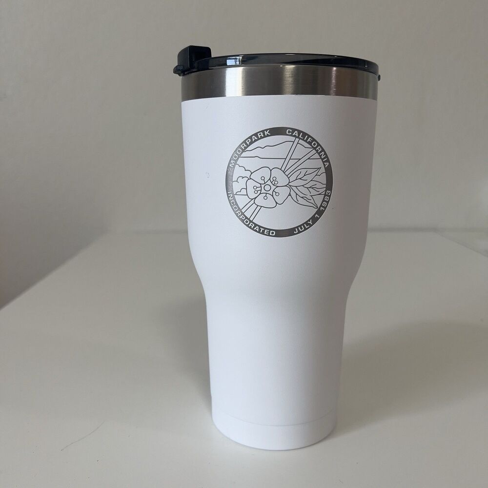 ARTIC 30 oz Tumbler Insulated Double Wall With Locking Lid White A1